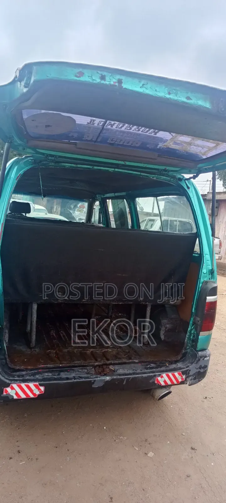 Toyota HiAce 2008 Green
