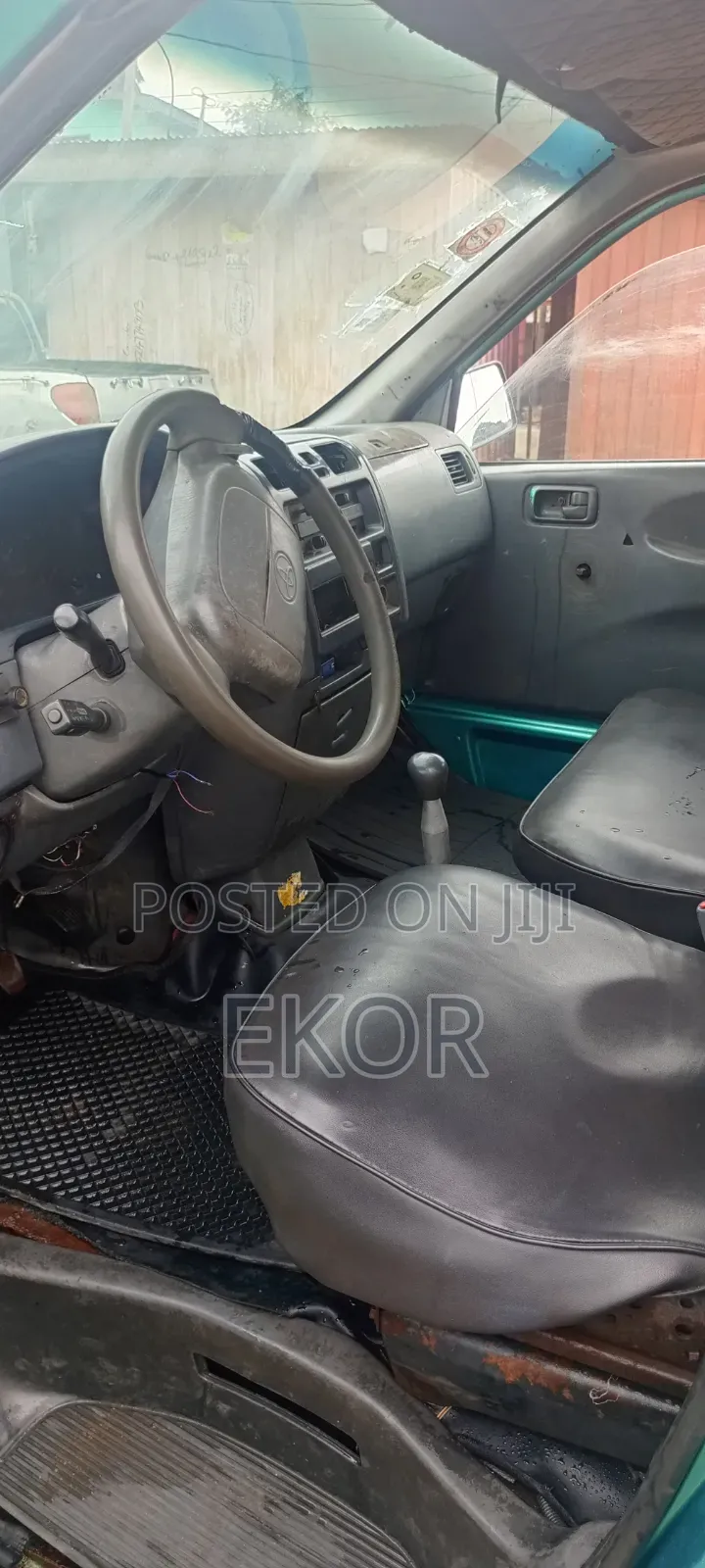Toyota HiAce 2008 Green