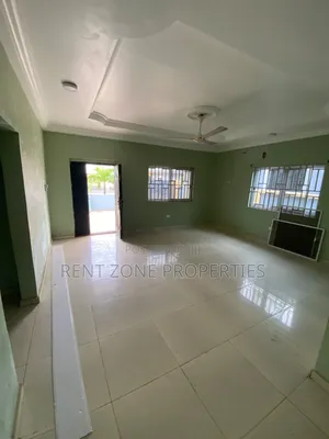 Mini Flat in Community 25 for rent