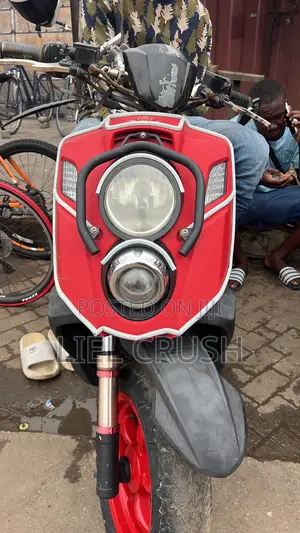 Piaggio Scooter 2024 Red