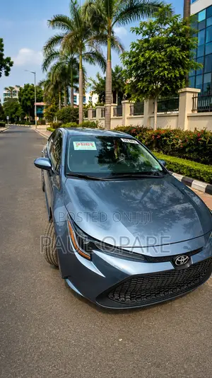 Toyota Corolla LE 2022 Blue