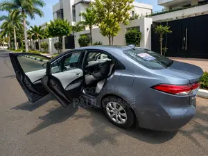 Toyota Corolla LE 2022 Blue