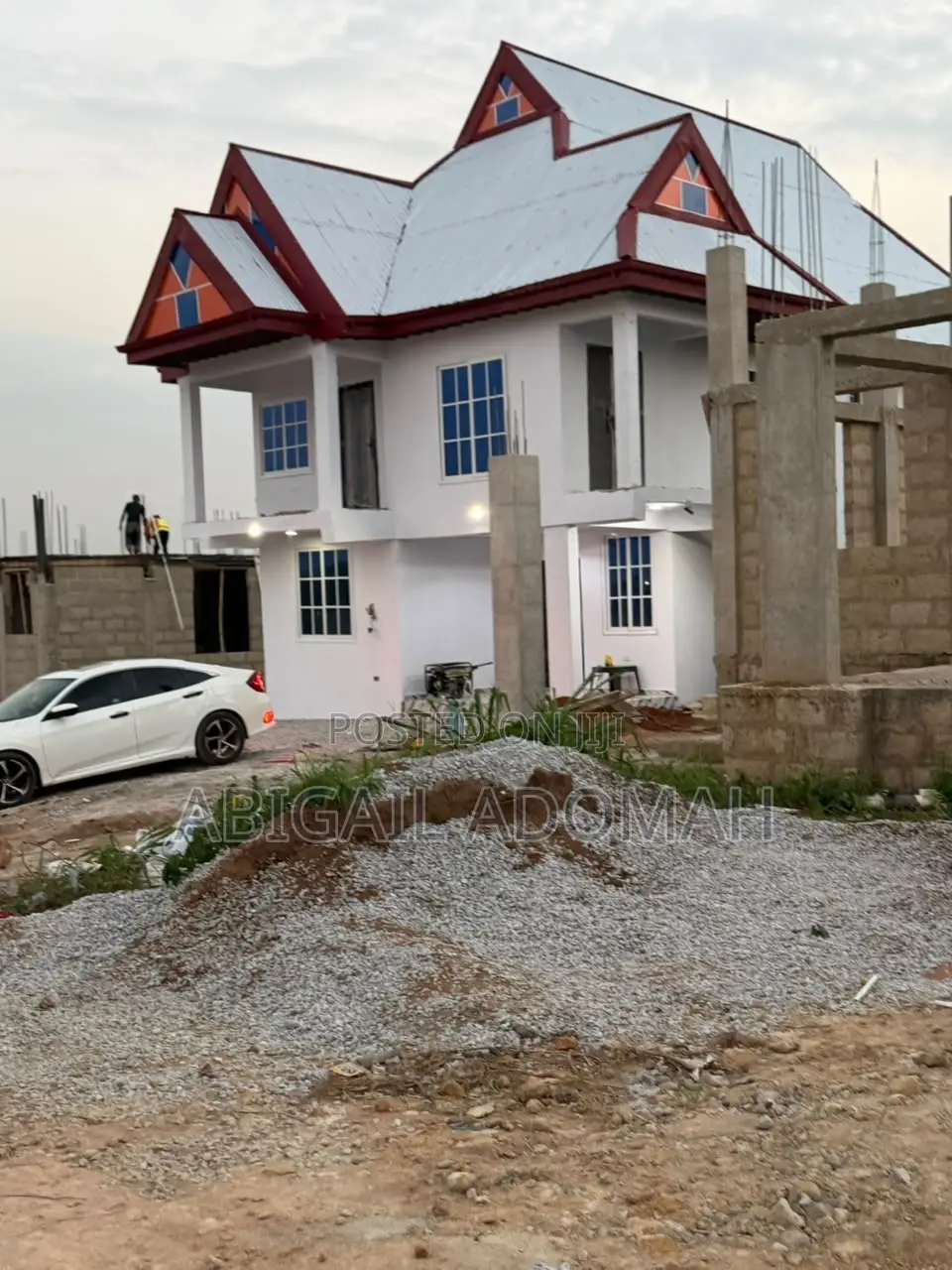 6bdrm House in D&D Real Estate, Kwabre for sale