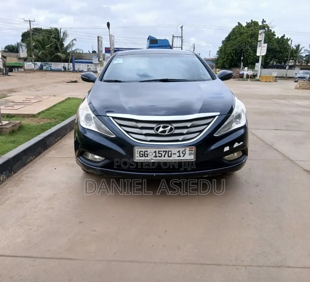 Hyundai Sonata GLS Sedan FWD (2.4L 4cyl 6A) 2013 Blue