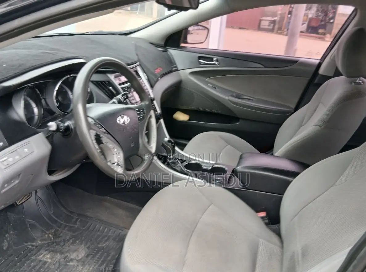 Hyundai Sonata GLS Sedan FWD (2.4L 4cyl 6A) 2013 Blue
