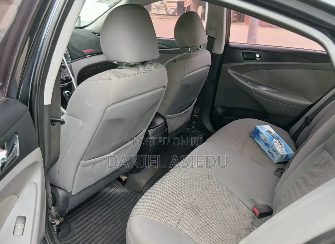 Hyundai Sonata GLS Sedan FWD (2.4L 4cyl 6A) 2013 Blue