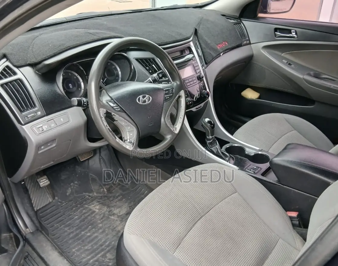 Hyundai Sonata GLS Sedan FWD (2.4L 4cyl 6A) 2013 Blue