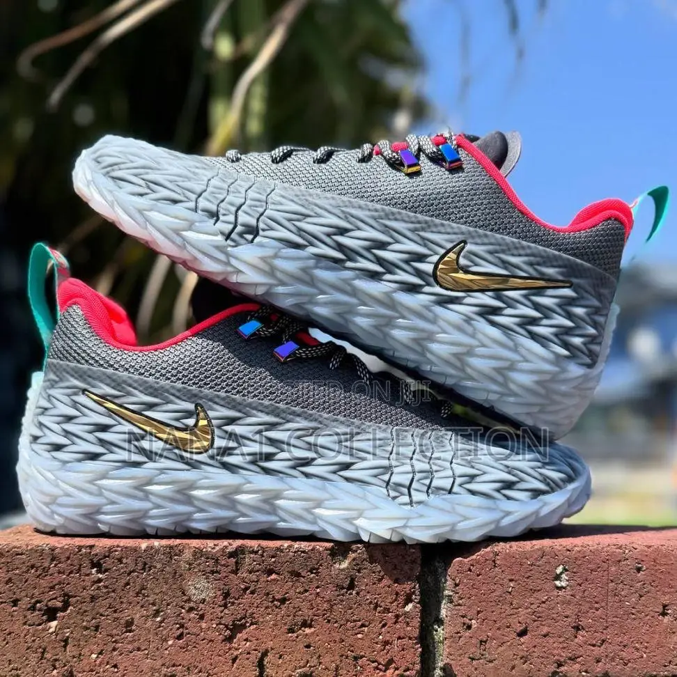 Nike S.T Charge “Detroit Tough” Basketball Shoes
