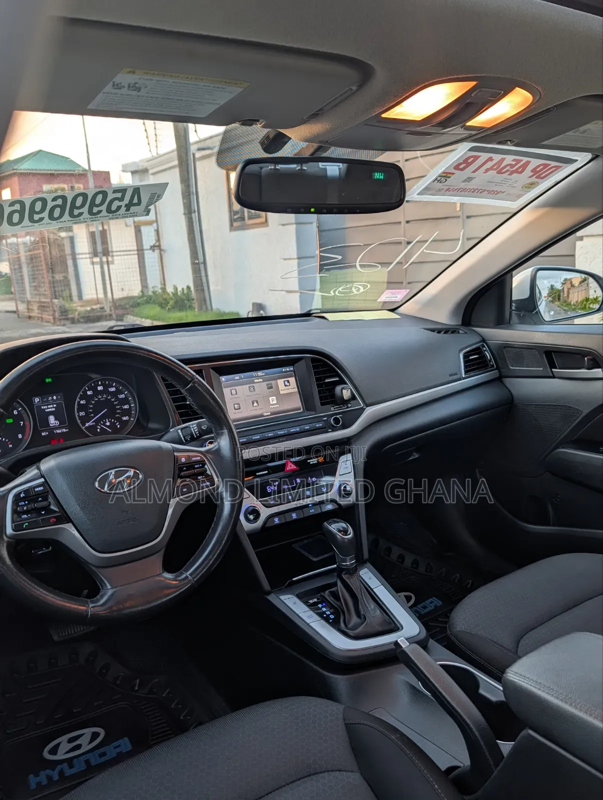 Hyundai Elantra 2017 White