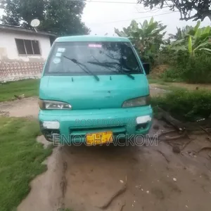 Hyundai H-100 1995 Green