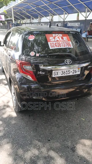 Toyota Vitz 2016 Purple