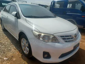 Toyota Corolla 2013 White