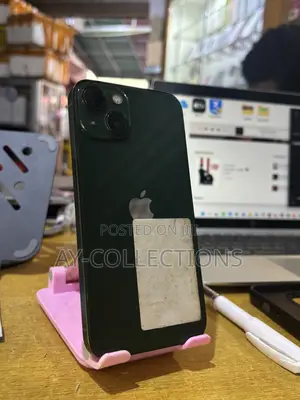 Apple iPhone 13 128 GB Green