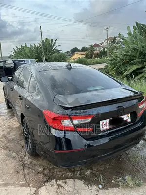 Honda Accord EX-L (1.5L 4cyl Turbo CVT) 2019 Black
