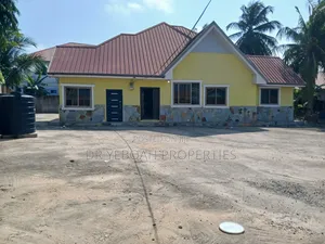 3bdrm House in Spintex Manet, Coca Cola for rent