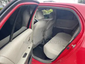 Toyota Vitz 2010 Red