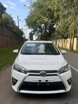Toyota Yaris L Hatchback 5dr 2015 White