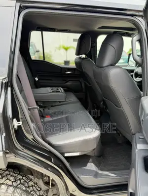 Toyota Land Cruiser Prado 2025 Black