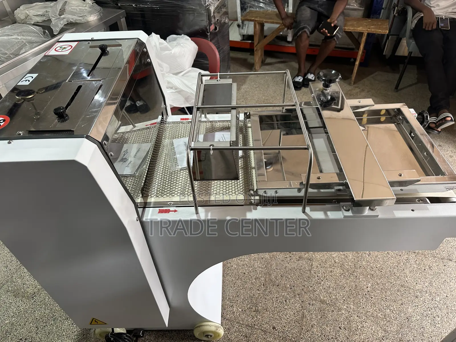 Commercial Bread Mounder