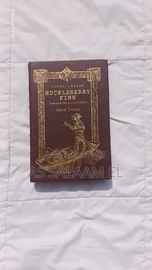 Mark Twain Classics Bundle – 2 Books (Used, Good Condition)