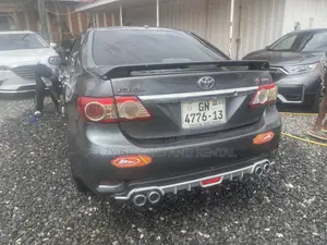 Toyota Corolla LE 4dr Sedan (1.8L 4cyl 4A) 2012 Gray