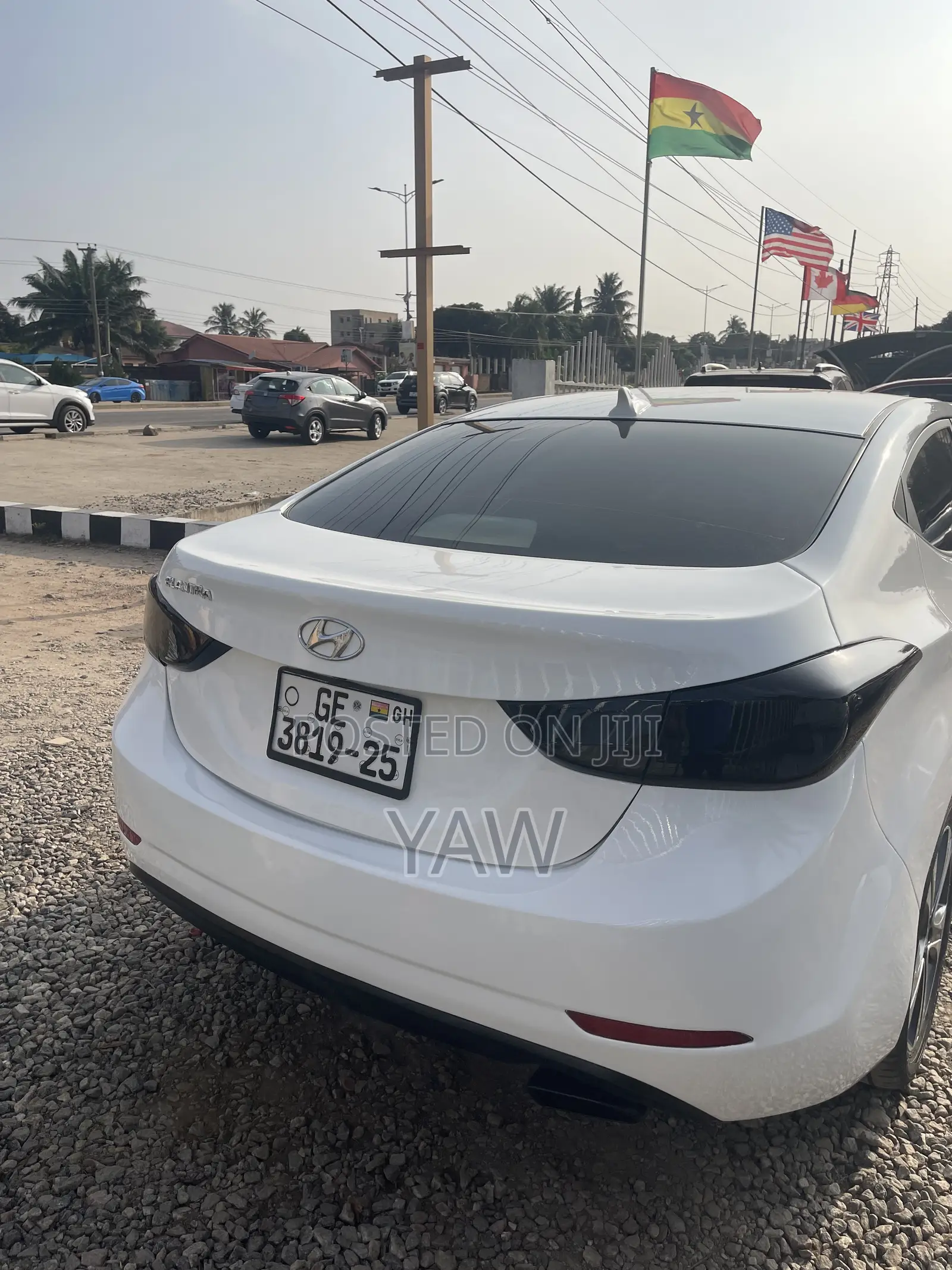 Hyundai Elantra Limited PZEV 4dr Sedan (1.8L 4cyl 6A) 2014 White