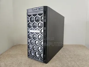 Server Dell PowerEdge T150 32GB Intel Xeon SSHD (Hybrid) 4T