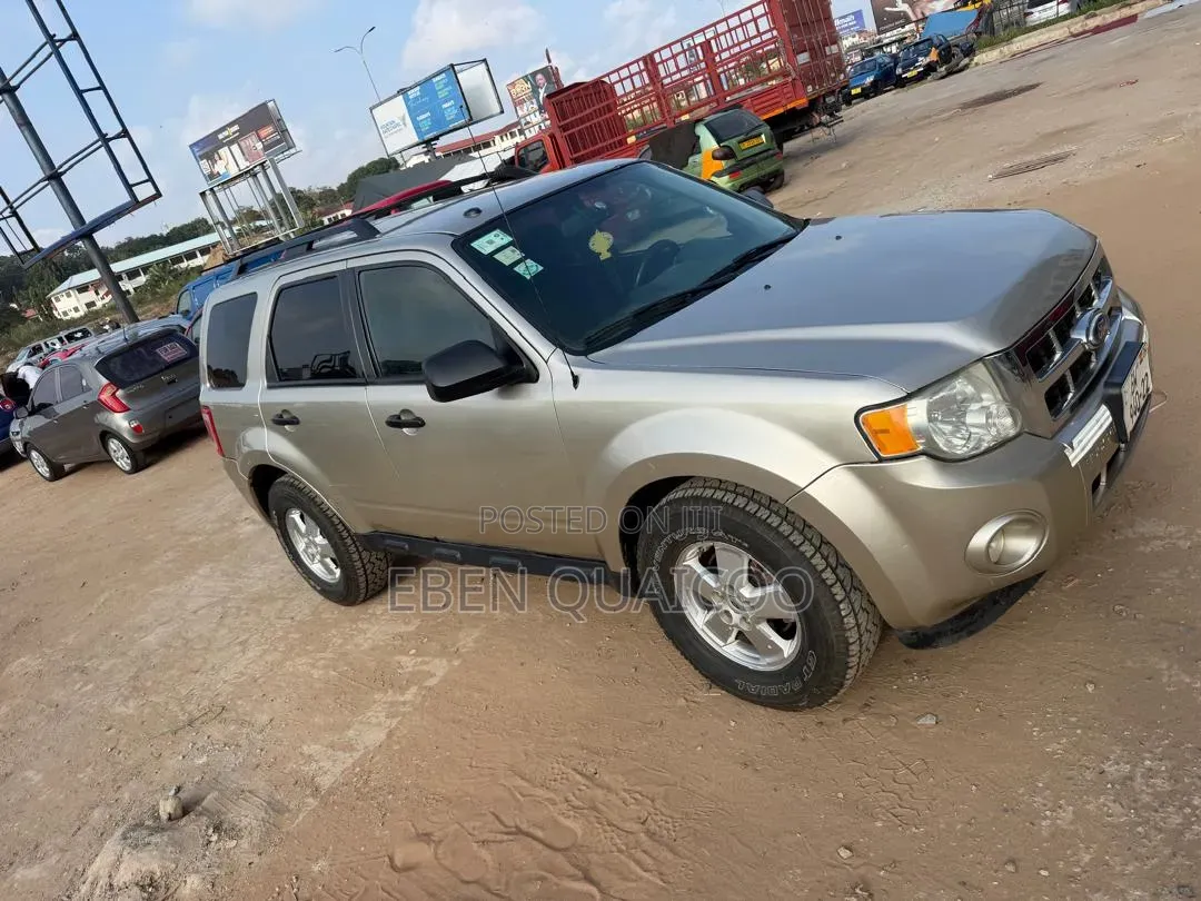 Ford Escape 2011 Silver