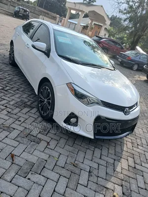 Toyota Corolla S 4dr Sedan (1.8L 4cyl CVT) 2016 White