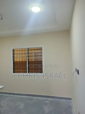 1bdrm Room & Parlour in Malejor for rent