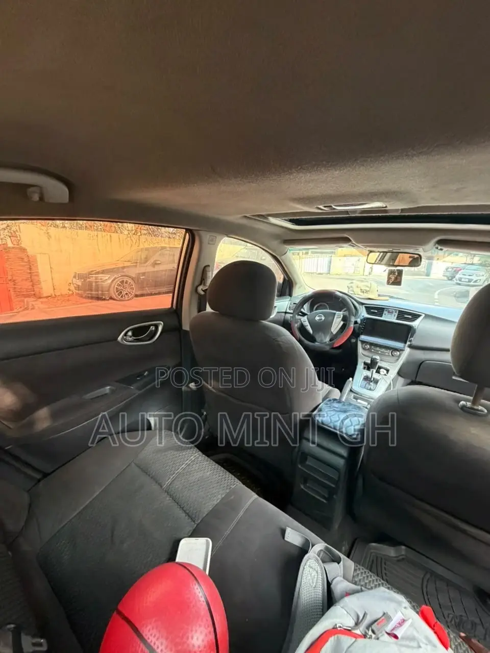 Nissan Sentra SR 4dr Sedan (1.8L 4cyl CVT) 2014 Silver