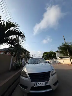 Nissan Sentra SR 4dr Sedan (1.8L 4cyl CVT) 2014 Silver