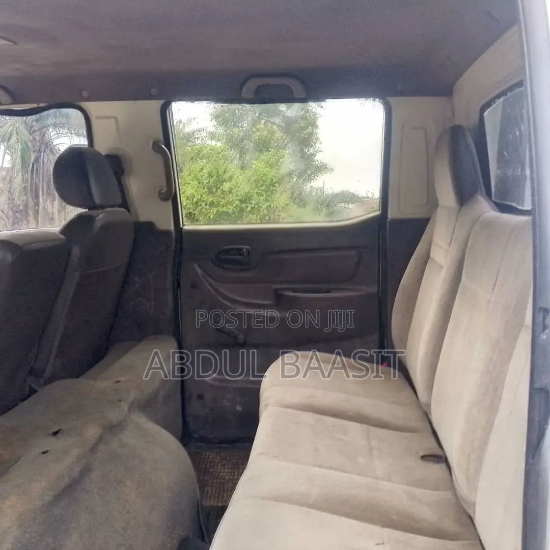 Hyundai H1 2010 White