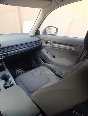 Honda Civic LX 2022 Silver