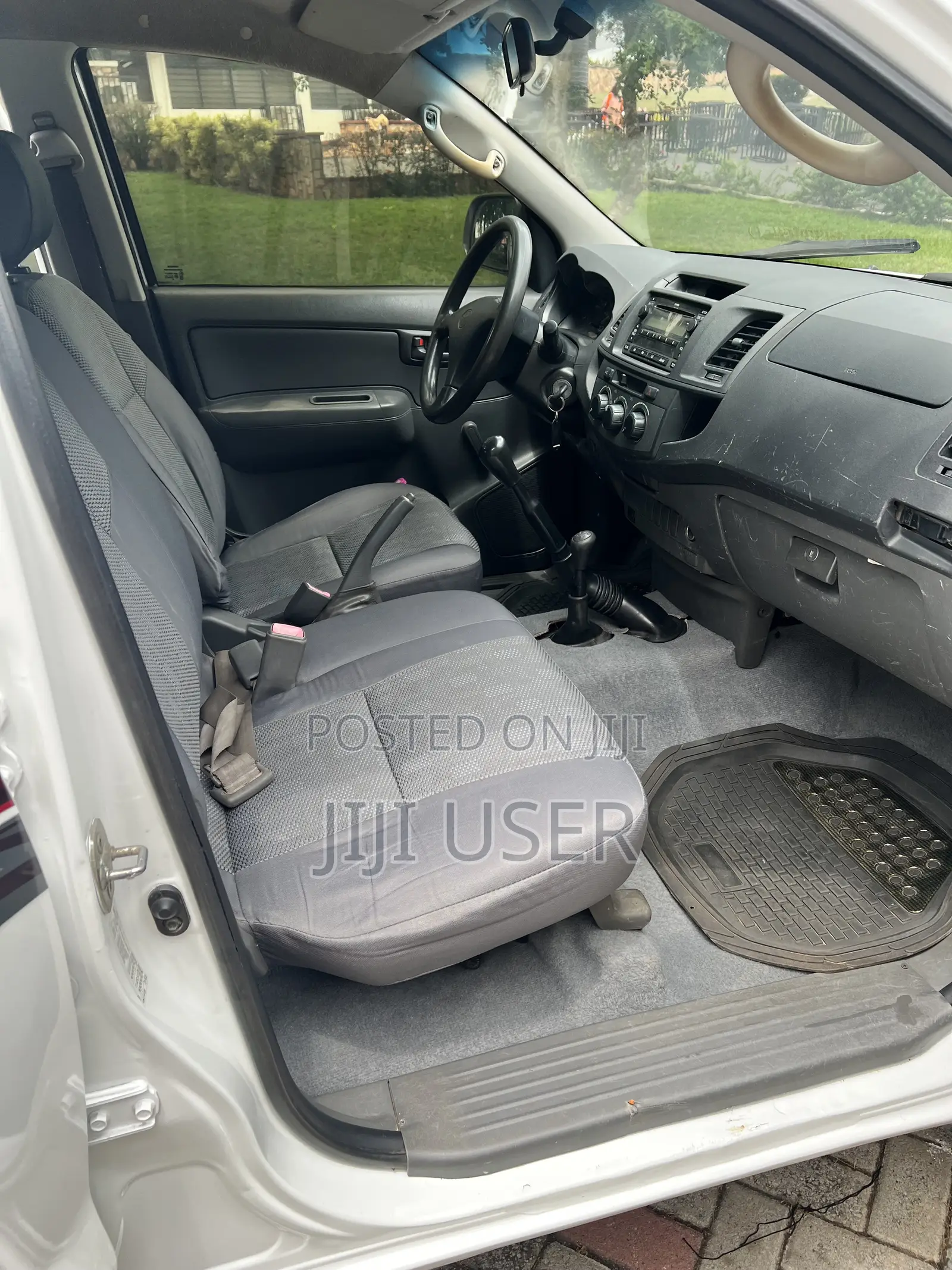 Toyota Hilux 3.0 D-4D 4x4 2013 White
