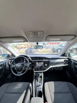 Toyota Corolla S 4dr Sedan (1.8L 4cyl CVT) 2016 White