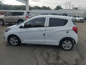 Chevrolet Spark 2016 White