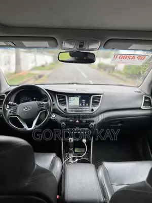 Hyundai Tucson 2017 Silver