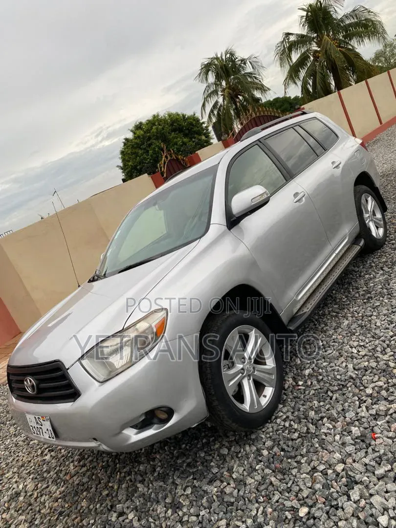 Toyota Highlander 2010 Silver