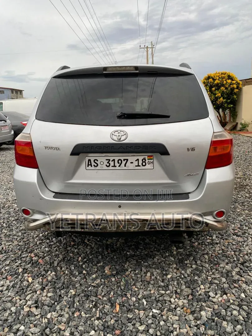 Toyota Highlander 2010 Silver