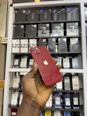 Apple iPhone 13 128 GB Red