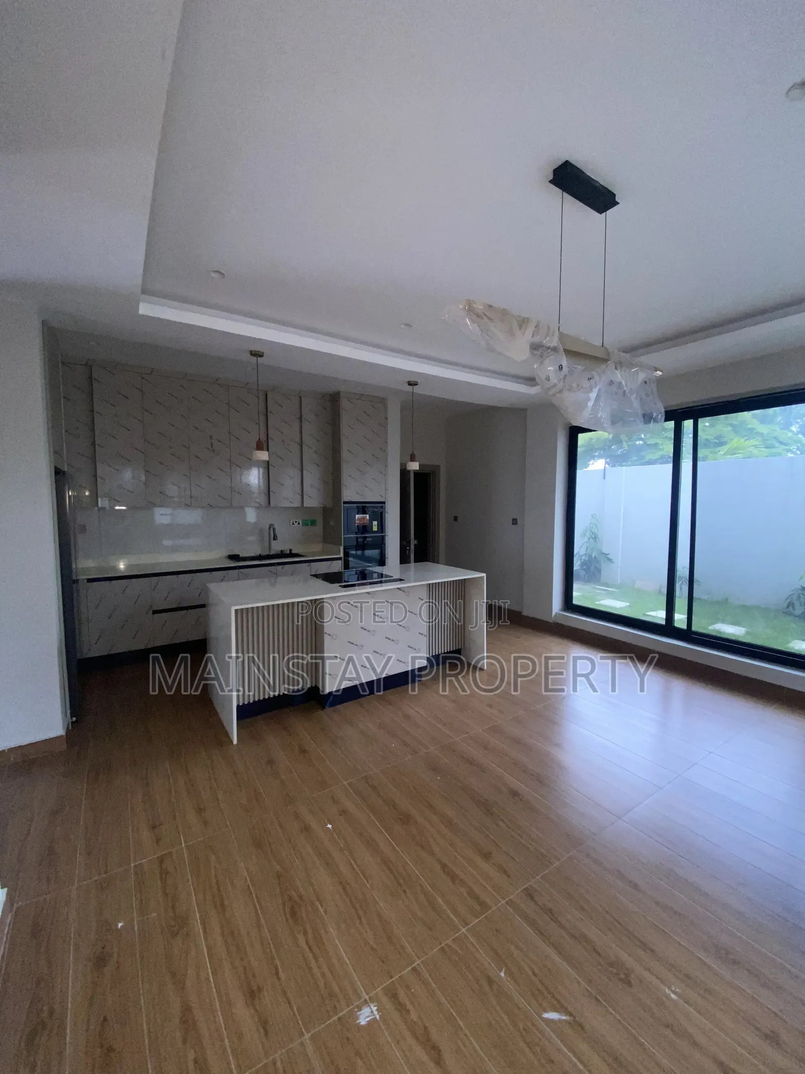 4bdrm Townhouse/Terrace in Mainstay Estates, Tseaddo for sale