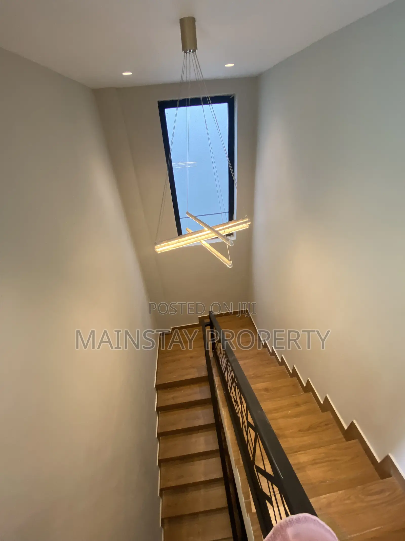 3bdrm Townhouse/Terrace in Mainstay Estates, Tseaddo for sale