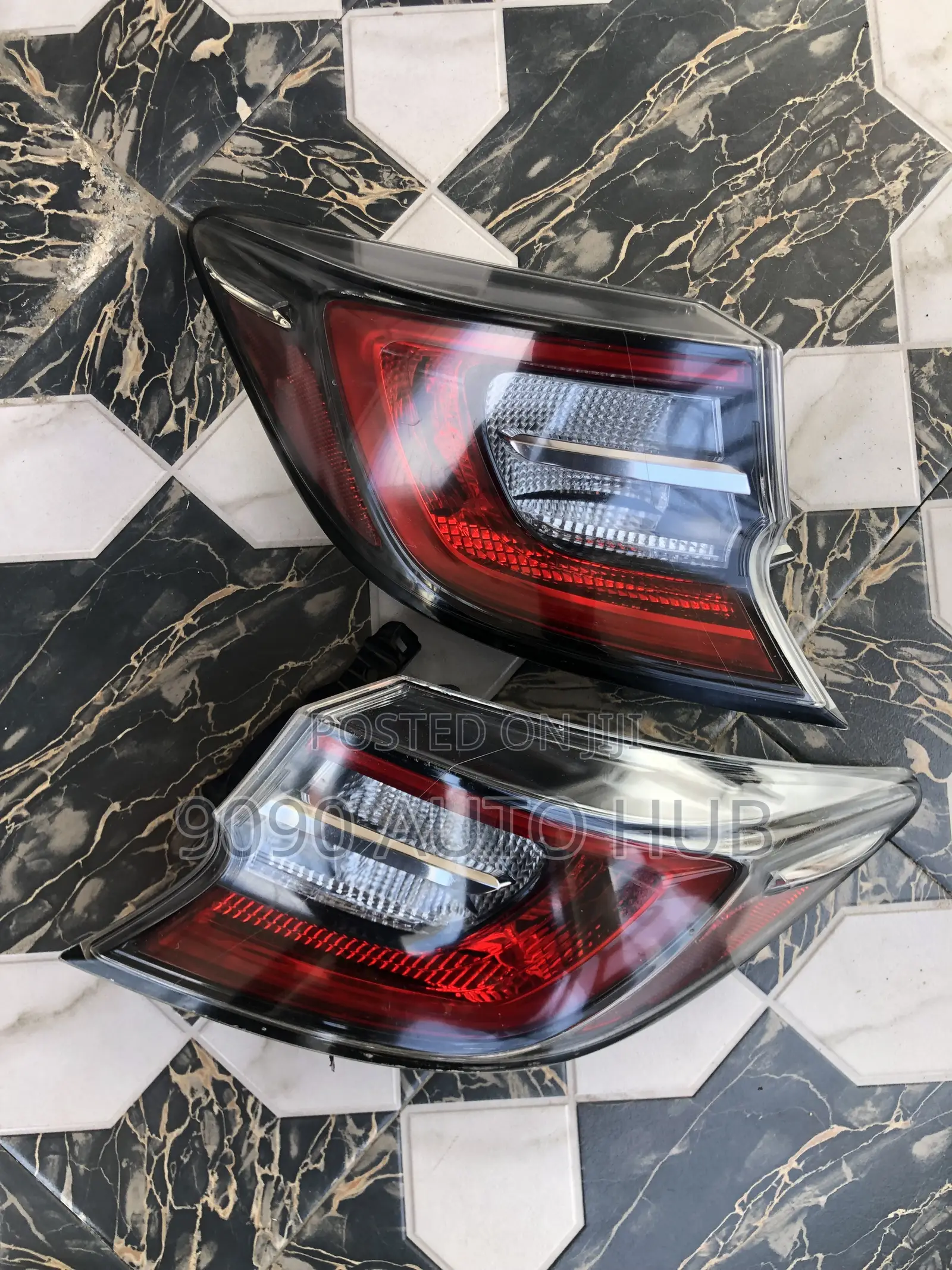 2019–2022 Toyota Corolla Hatchback Taillight (Foreign Used)