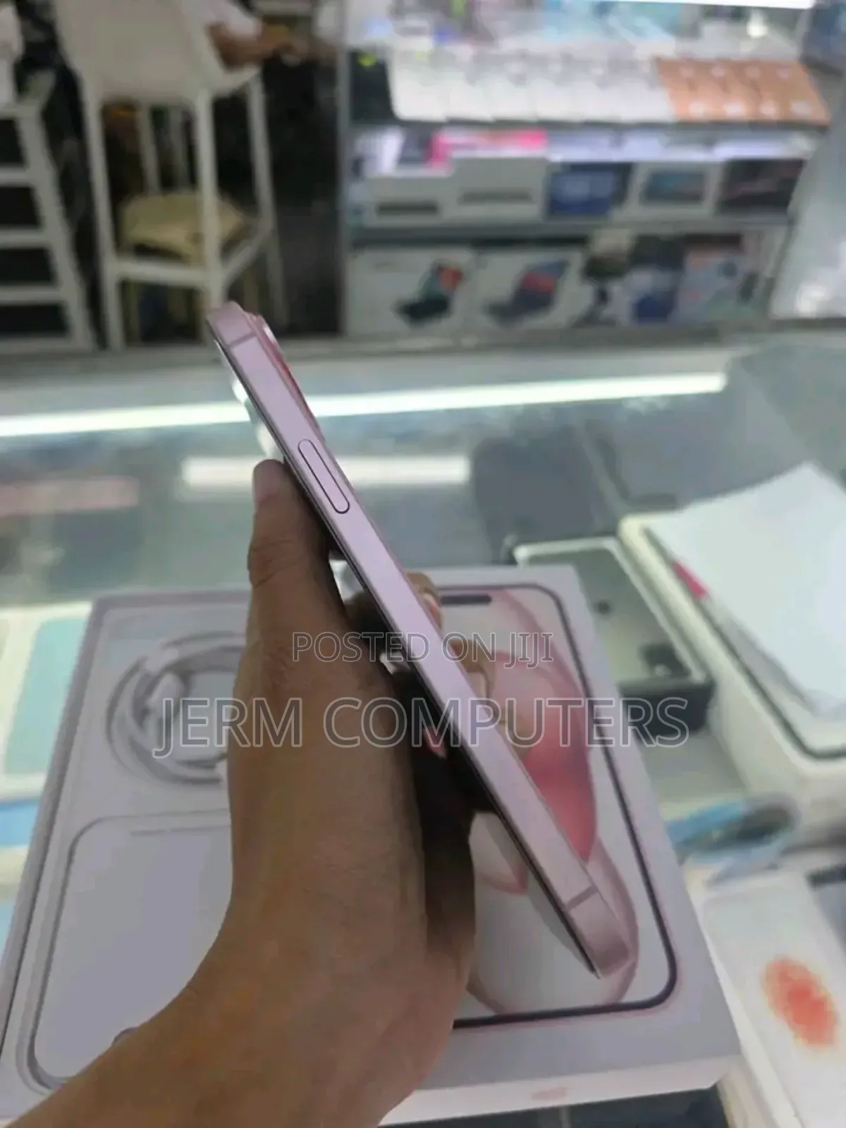 Apple iPhone 15 Plus 128 GB Gold