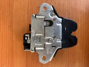 2011 - 2015 Hyundai Elantra OEM Trunk Latch Lid Lock