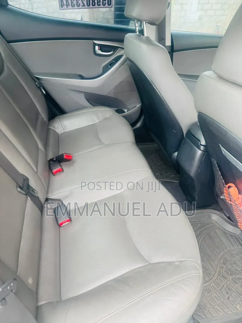 Hyundai Elantra 2014 Silver