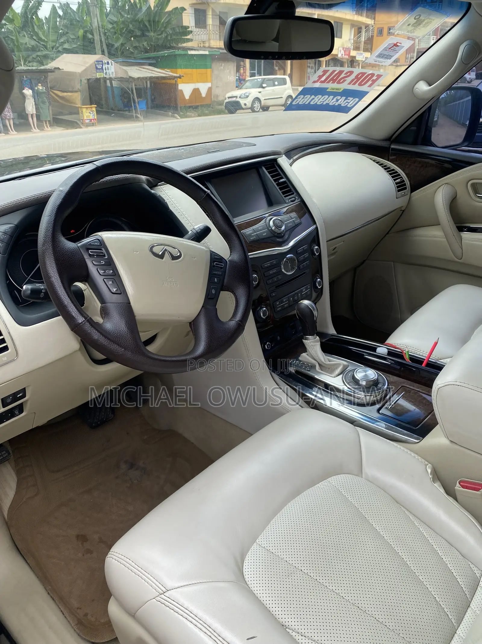 Infiniti QX56 2012 Maroon