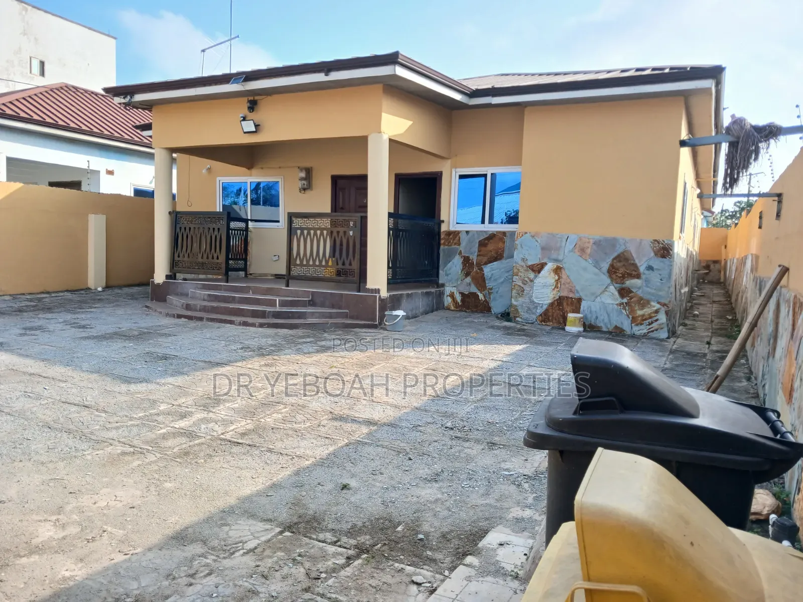 4bdrm House in Spintex Baatsona for rent