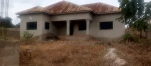5bdrm House in Atwima Kwanwoma for sale